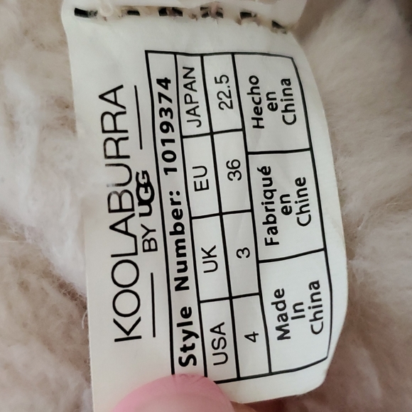 Koolaburra by Uggs chestnut short boot, size 4 - Picture 7 of 9